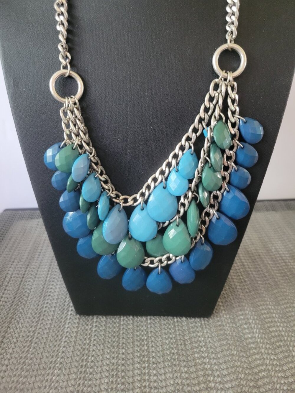 Chunky Turquoise Blue Green Bib Statement Necklace Silver Tone Multi Strand